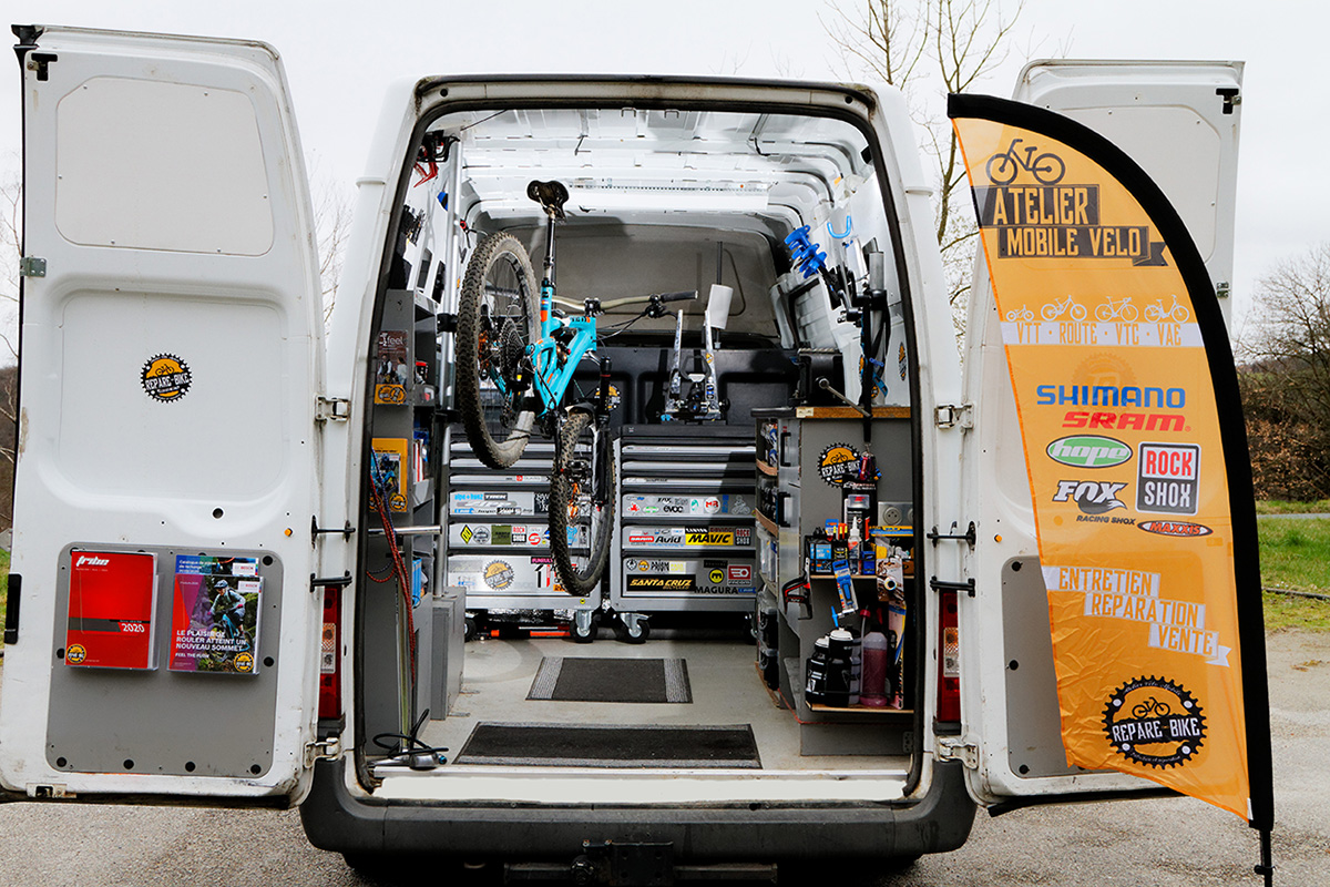 atelier mobile  pour vélo repare-bike
